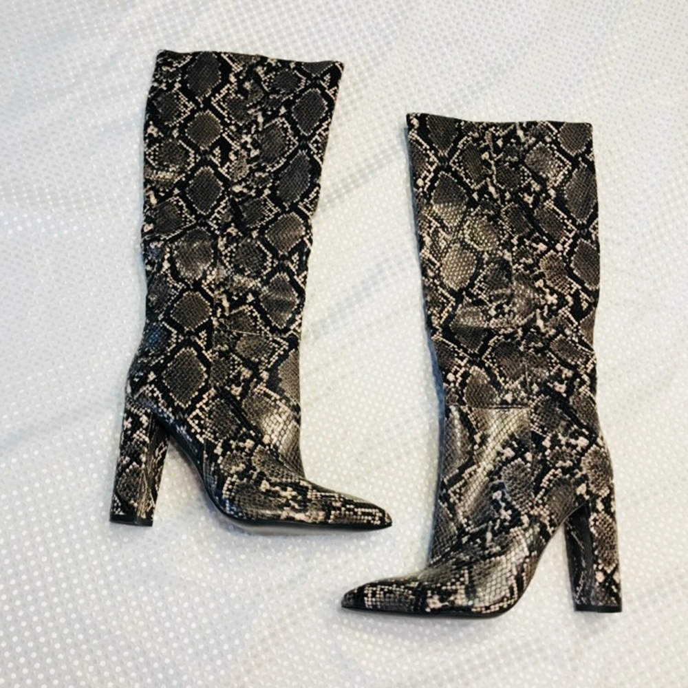 Steve Madden Triumph embosssed leather Knee boots
